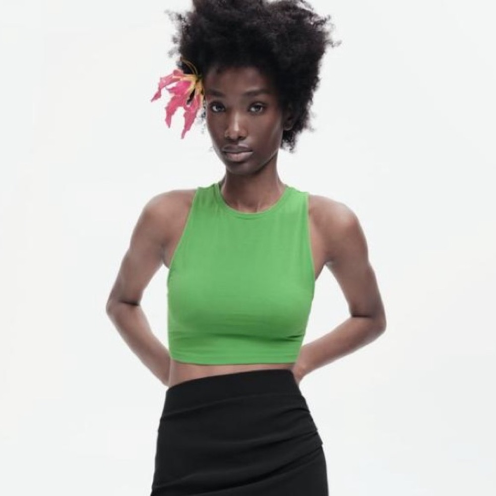 Zara stretchy crop Top